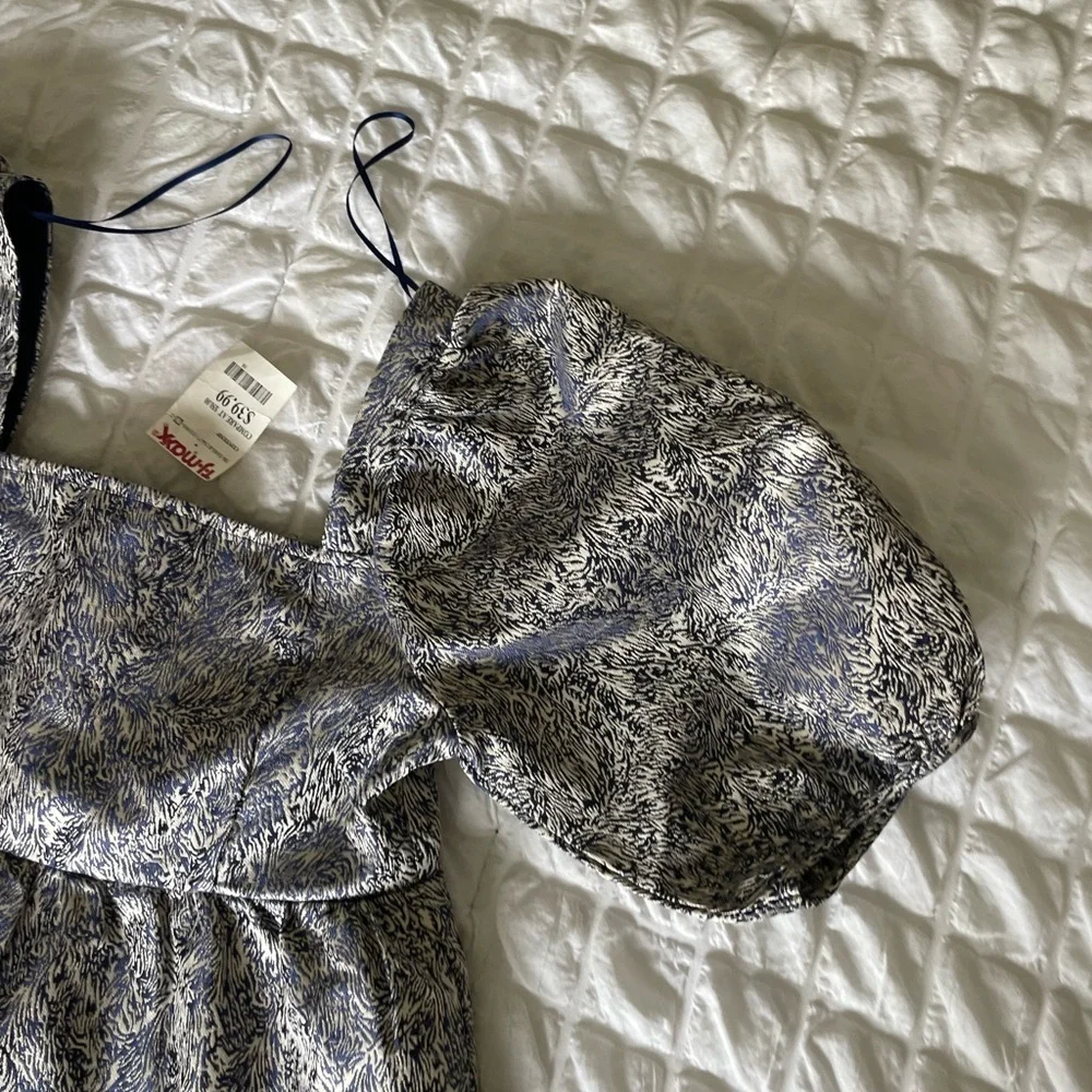 Moon River Gray Puff Sleeve Babydoll Mini Dress - Picture 5 of 11